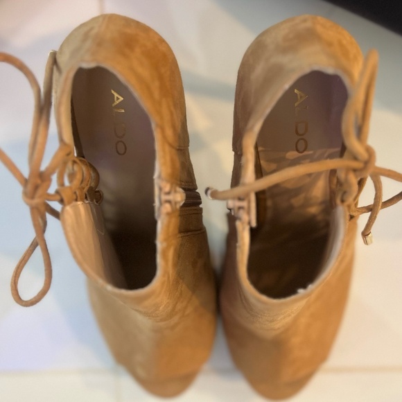 Aldo Peep Toe Faux Caramel Suede Ankle 3.5" High Stiletto Booties Size 8.5 - Picture 6 of 8